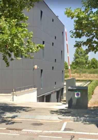 Tanatori Crematori de Reus parking